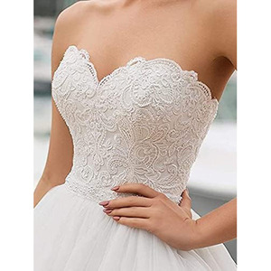 Elegant Lace Ball Gown Wedding Dress Sweetheart Neckline Tulle Ivory White Bridal Long Train Strapless - Product Image 2