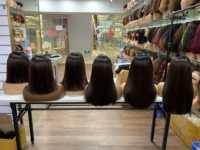 Offre Spéciale : Cheveux Vietnamiens Lisses (Bone Straight) en Gros – Frontal 13x4 Couleurs T1B/4, 12 Pouces pour un Look Tendance
