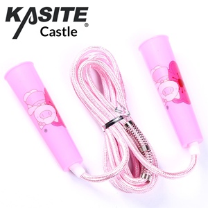 <span class=keywords><strong>Corde</strong></span> à <span class=keywords><strong>sauter</strong></span> colorée en coton réglable avec poignée en plastique à motif de dessin animé pour enfants de maternelle, idéale pour le fitness et le sport - Product Image 2