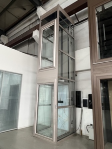 Ascenseur de villa à traction sans puits avec gaine en acier autoportante pour maisons existantes - Product Image 1
