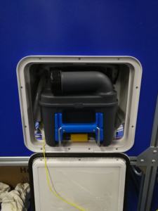 Inodoro Portátil AGE para Autocaravanas, Caravanas, Casas Rodantes y Uso Doméstico - Material PP Blanco, Entrada de Agua para Autocaravana - Product Image 6