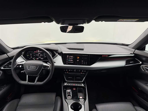 Audi <span class=keywords><strong>e</strong></span>-<span class=keywords><strong>tron</strong></span> <span class=keywords><strong>GT</strong></span> modèle de base 2023, berline électrique de luxe, conduite à gauche - Product Image 4