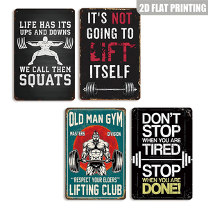 Targa in Metallo con Citazione Motivazionale per Palestra: La Vita Ha i Suoi Alti e i Suoi Bassi, Squat, Decorazione Rustica da Parete per Casa, Palestra, Garage, Sala Allenamento - Product Image 1
