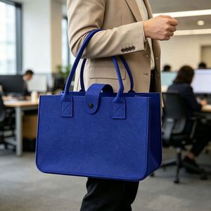 Sac fourre-tout personnalisé en feutre de laine écologique imprimé sérigraphié avec fermeture à boucle pour le shopping, les voyages et la vente en gros - Product Image 3