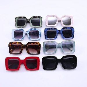 Lunettes de soleil sport unisexes légères en PC polarisées haute définition avec protection UV, monture carrée intégrale, design classique et tendance, luxe - Product Image 6