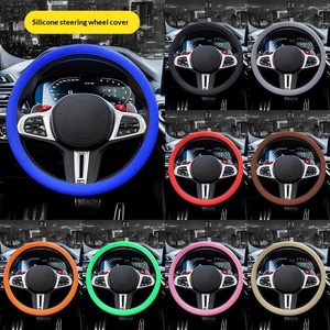 Funda de Silicona para Volante de 38 cm - Antideslizante, Transpirable, Redonda y en Forma de D, Universal, No Tóxica, Inodora, 12 Colores - Product Image 3