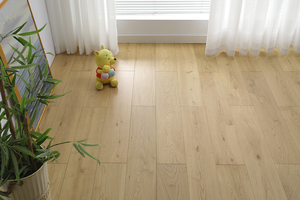 Pavimento in Legno Ingegnerizzato a Plancia Larga - Alta Durabilità, Perfetto per Soggiorno e Camera da Letto - Product Image 2