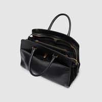 Sac à main structuré de créateur, sacoche sophistiquée à fermoir rotatif, sac pour femme en cuir PU beige exquis, marque privée