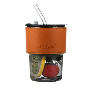 Neues Design High Boro silicate Glass Cup mit Deckel und Stroh Delicate Style Tragbare gerade Trinkbecher Custom ized Logo