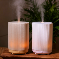 Diffuseur d'huiles essentielles en résine de luxe en gros, diffuseur d'arômes ultrasonique USB pour petites surfaces, humidificateur d'air avec minuterie