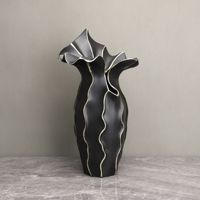 Vase à fleurs en résine créative, décoration abstraite minimaliste moderne, modèle de salon, pièce modèle