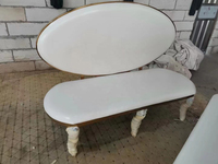 Canapé de mariage moderne en acier inoxydable de forme ovale pour la mariée et le marié, idéal pour les hôtels, les salons et l'extérieur (usage commercial)