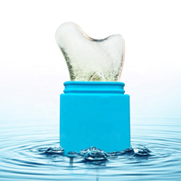 Moule à glace en silicone en gros, rouleau de glace facial réutilisable et portable, outil de massage facial multifonctionnel rafraîchissant