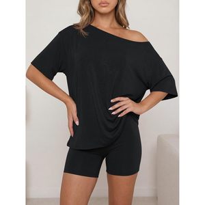 Fisoew Ensemble de détente pour femme, t-shirt oversize et short de motard, tenue assortie respirante pour l'été - Product Image 5