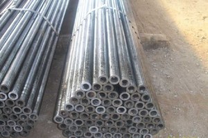 أنابيب فولاذية كربونية عالية الجودة وقوية مخصصة من نوع Q235 وQ345 وA36 بأسعار تنافسية - Product Image 6