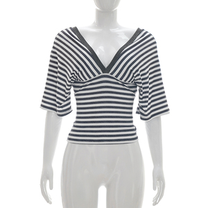 Viviblook C26TP138 Camiseta informal de verano para mujer, nueva ropa de calle, camiseta sexy con cintura ceñida y cuello en V profundo, camiseta de manga corta - Product Image 1