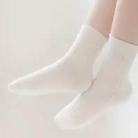Lot solide enfants chaussettes décontracté bébé filles garçons doux respirant coton rayure automne enfant en bas âge tricoté enfants chaussettes pour Y