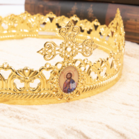 Lot de 2 couronnes royales en strass rouges pour hommes et femmes, diadèmes de roi et de reine pour bal de promo, accessoires de costume pour mariages et fêtes d'anniversaire