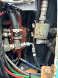 Pelleteuse Kobelco 55SR d'occasion en bon état en bon état Climatisation abordable réversible MINI - Product Image 6