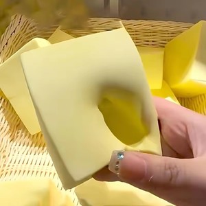 ยางนุ่มรูปทรงอิฐนม หอมกลิ่นนม คืนรูปช้า บีบง่าย คลายเครียดได้ดี - Product Image 2