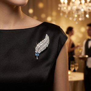 Elegante Broche de Plata 925 con Diseño de Pluma y Flor, con Moissanita y Piedra Central Azul, para Regalo de Boda y Fiesta para Mujer - Product Image 3