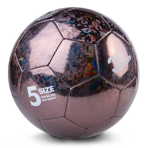 Ballon de football personnalisé promotionnel, taille 5, cousu à la machine, en PVC, pour les enfants, pour le jeu et les loisirs, fabriqué au Vietnam, vente en gros - Product Image 1
