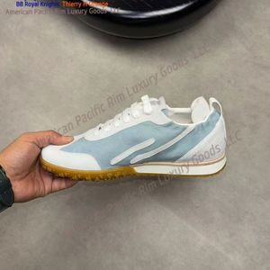 Zapatos Deportivos Casuales para Hombre de la Marca Hiery Her Classic New Luxury, Diseño de Marca de Zapatos Deportivos Casuales con Cordones para Caminar - Product Image 4