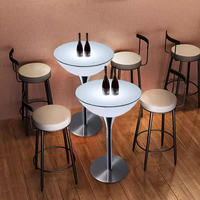 Table haute éclairée par LED pour bar extérieur, salon de boîte de nuit de luxe, mobilier lumineux pour événement, fête, table de bar avec affichage