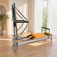 Tour de Pilates Reformer en alliage d'aluminium avec barre de pieds réglable, barre de résistance à ressort et cadre blanc