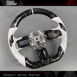 Nuevo Diseño para <span class=keywords><strong>Ford</strong></span> <span class=keywords><strong>Mustang</strong></span> S550 2015-2023 <span class=keywords><strong>GT</strong></span> <span class=keywords><strong>350</strong></span> GT500 <span class=keywords><strong>Shelby</strong></span> Mach 1, Volante Personalizado de Fibra de Carbono Forjado con Calefacción - Product Image 3