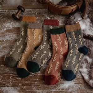 Calcetines de Moda Gruesos de Algodón Peinado para Invierno, Calcetines Térmicos de Lana Suaves y Acogedores para Mujer - Product Image 3