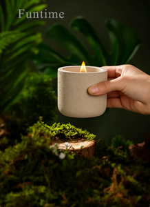 Candela profumata in cemento Petrichor con oli essenziali alla cannella, decorazione industriale per la casa, camera da letto, idea regalo - Product Image 1