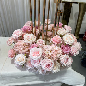 Centre de table de mariage GreenLife Factory Direct, fleurs artificielles roses et hortensias, style candélabre - Product Image 2