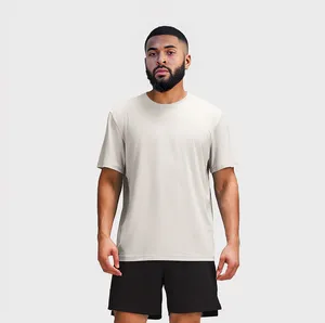 Özelleştirilmiş kaliteli klasik düzenli Fit yuvarlak boyun koşu giyim maraton spor giysileri eğitim T Shirt erkekler için