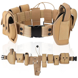 Ceinture tactique de sécurité pour la chasse avec pochettes, sacs, étui et équipement modulaire d'extérieur – Utilitaire et pratique - Product Image 1