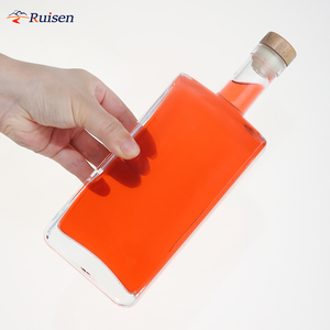 Flat Hip Flask Vodka Chai Rượu với thiên nhiên nắp gỗ siêu <span class=keywords><strong>Flint</strong></span> Glass Whisky chai 500ml/700ml/750ml - Product Image 3