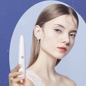<span class=keywords><strong>Rizador</strong></span> <span class=keywords><strong>de</strong></span> <span class=keywords><strong>Pestañas</strong></span> Calefactado con Diseño Anti-Quemaduras OEM para Mujer, con Peine para <span class=keywords><strong>Pestañas</strong></span>, Recargable por USB, Herramientas <span class=keywords><strong>de</strong></span> Maquillaje - Product Image 2
