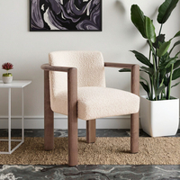 Chaises de salle à manger en bois modernes et confortables avec structure solide courbée et revêtement en bouclette pour ensemble de salle à manger d'hôtel