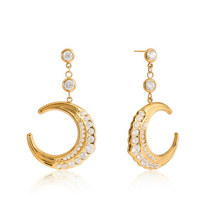 Pendientes Colgantes de Luna Chapados en Oro con Zirconia Engastada en Bisel de Acero Inoxidable para Uso Diario - Product Image 5