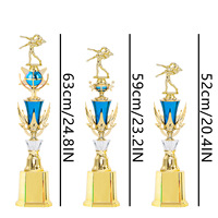 Promotions : Médailles de trophée en plastique plaqué or et vert, gravées, assemblables, pour souvenirs de Judo, Boxe Libre, Taekwondo, et récompenses, fabriquées par injection.