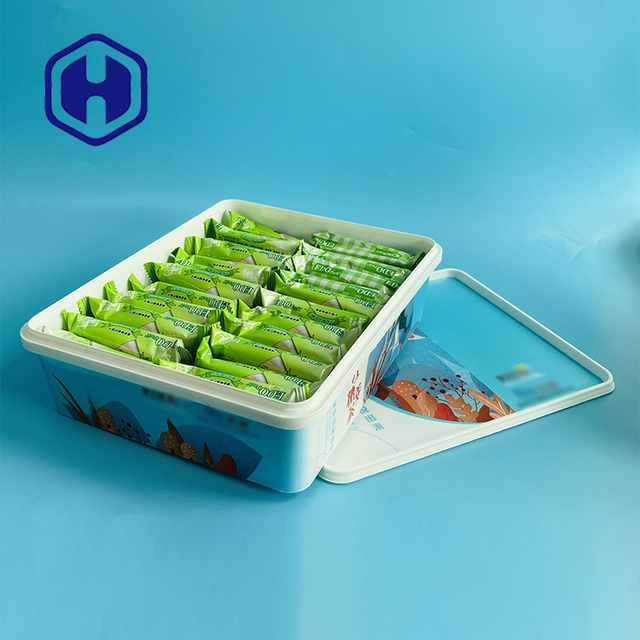 Wholesale Recyclable BPA Free PP IML Plastic Containers for Food Storage Gift Packaging Christmas Crackers Noodle Potato Chips