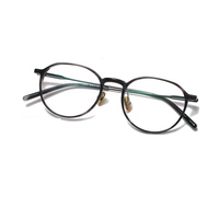 Nouvelles montures de titane de lunettes optiques ultem de haute qualité pour hommes femmes prêtes à être expédiées