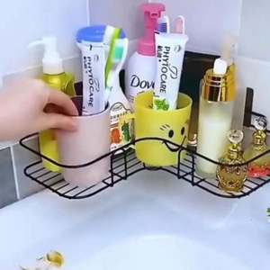 Support d'angle de douche adhésif en métal sans perçage pour salle de bain - Étagère de rangement multifonctionnelle gain de place au design moderne - Product Image 1