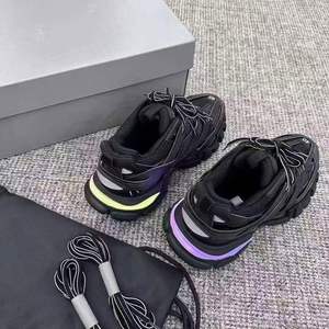 Sneakers originales Track 3.0 avec lumière LED, chaussures de sport de luxe, chaussures de marche Track 3.0 LED de style designer - Product Image 6
