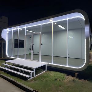 Conteneur de couchage portable Mini Apple Cabin avec conception étanche pour le camping et les terres inutilisées - Product Image 1