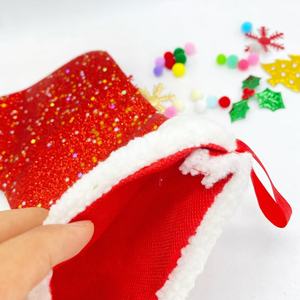 Chaussettes de Noël suspendues pour la décoration de Noël en usine - Product Image 5