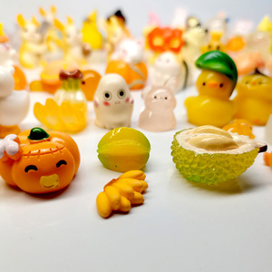 Yellow Series Fruits Animal Miniature Aquarium Tiny Collectible Dollhouse Figurines Resin Plastic Crafts Kawaii Decoration