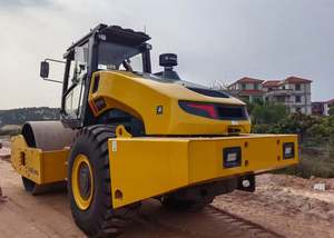 Rouleau vibratoire LiuGong 6126E efficace de 26 t avec une force d'excitation de 430 KN et un poids opérationnel de 26 t pour autoroute - Product Image 5