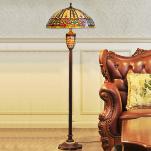 Lampe sur pied LED de style Tiffany avec abat-jour en verre coloré motif glycine violette pour hôtel et décoration intérieure - Product Image 2