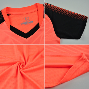 Seragam Sepak Bola Sublimasi Bernapas Grosir, Set Jersey Sepak Bola Klasik Kustom untuk Anak dan Pria - Product Image 3